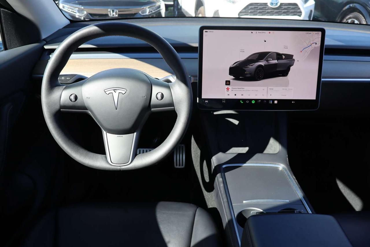 2022 Tesla Model Y PERFORMANCE DUAL MOTOR Photo