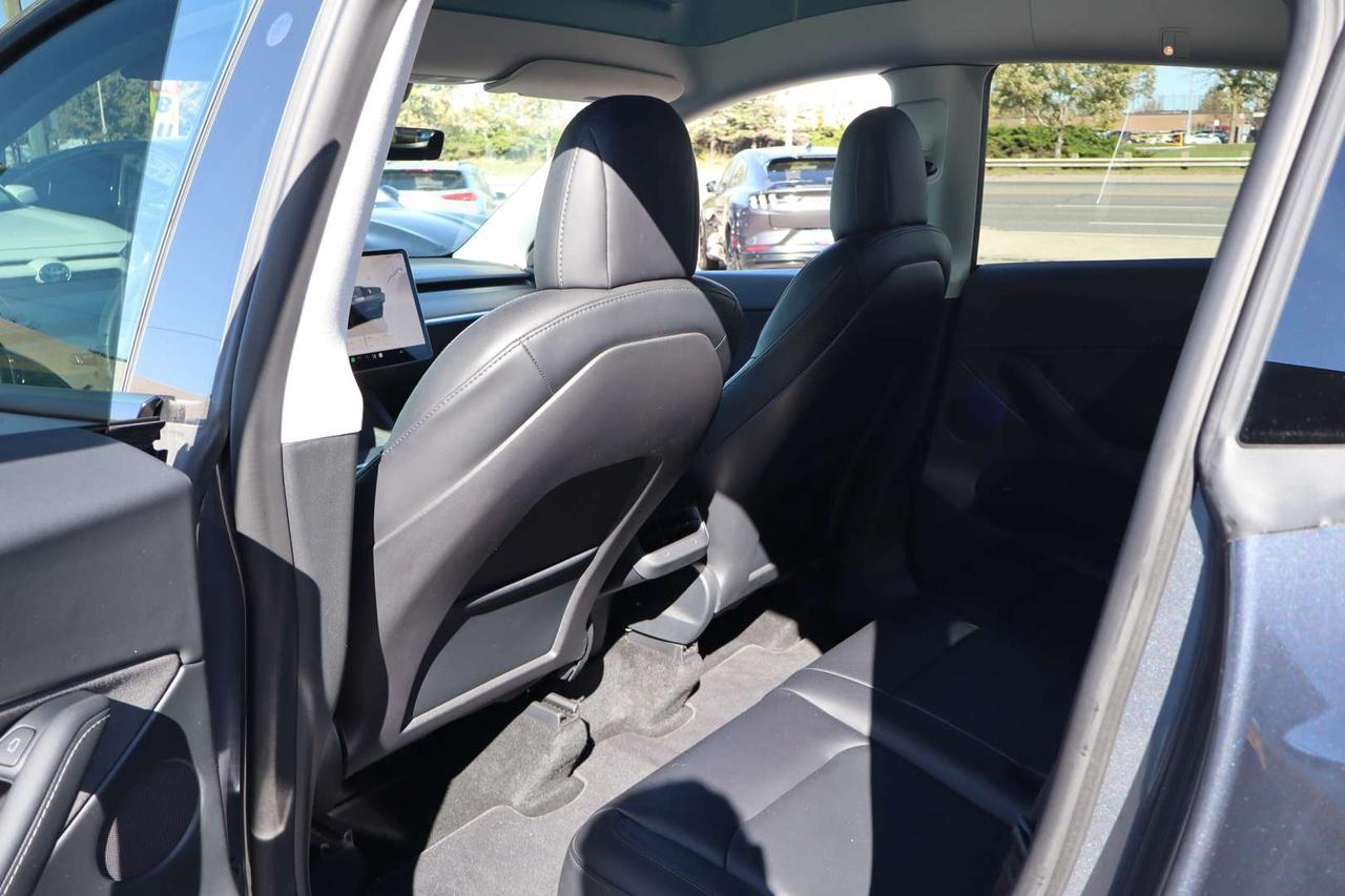 2022 Tesla Model Y PERFORMANCE DUAL MOTOR Photo