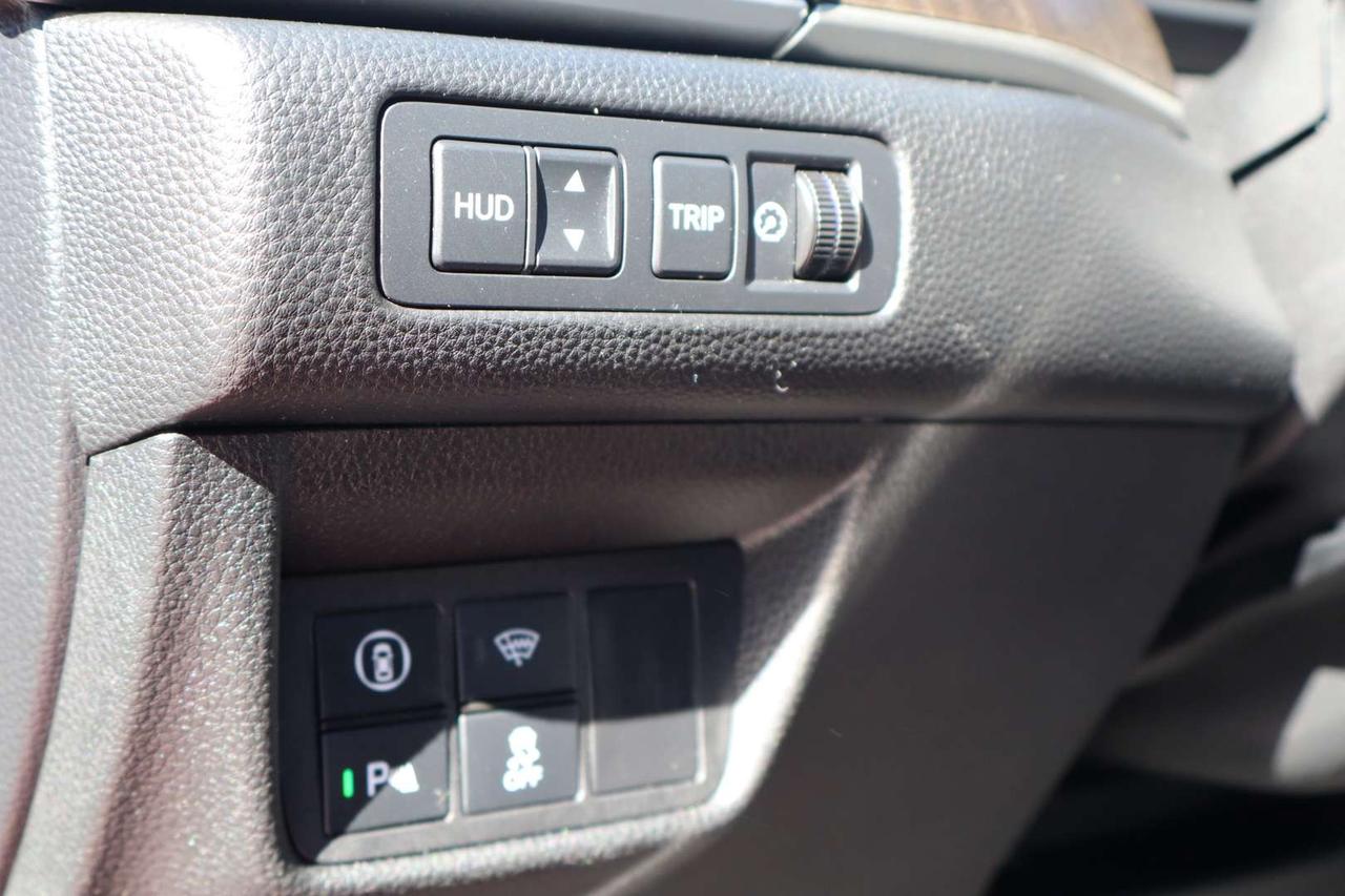 2019 Honda Accord Touring 2.0T HUD Vented Seats Photo