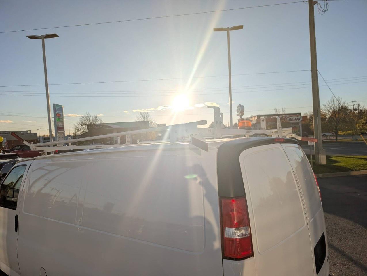 2021 GMC Savana Cargo Van 2500 Regular Wheelbase Rear-Wheel Drive Photo