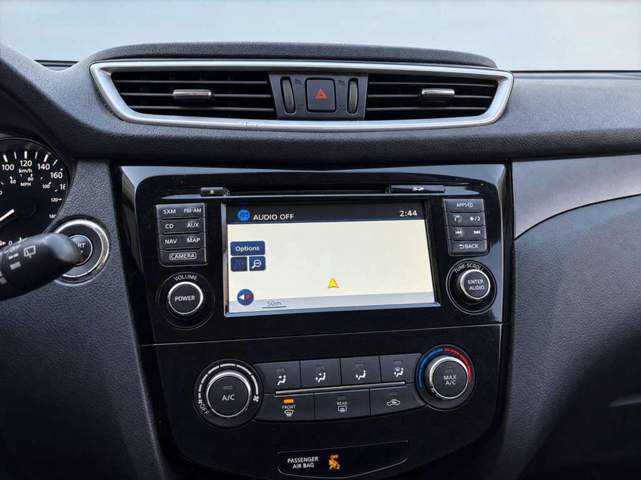 2016 Nissan Rogue SV / AWD / HEATED SEATS / BACKUP CAM / BLUETOOTH / KEYLESS ENTRY / POWER SEAT Photo