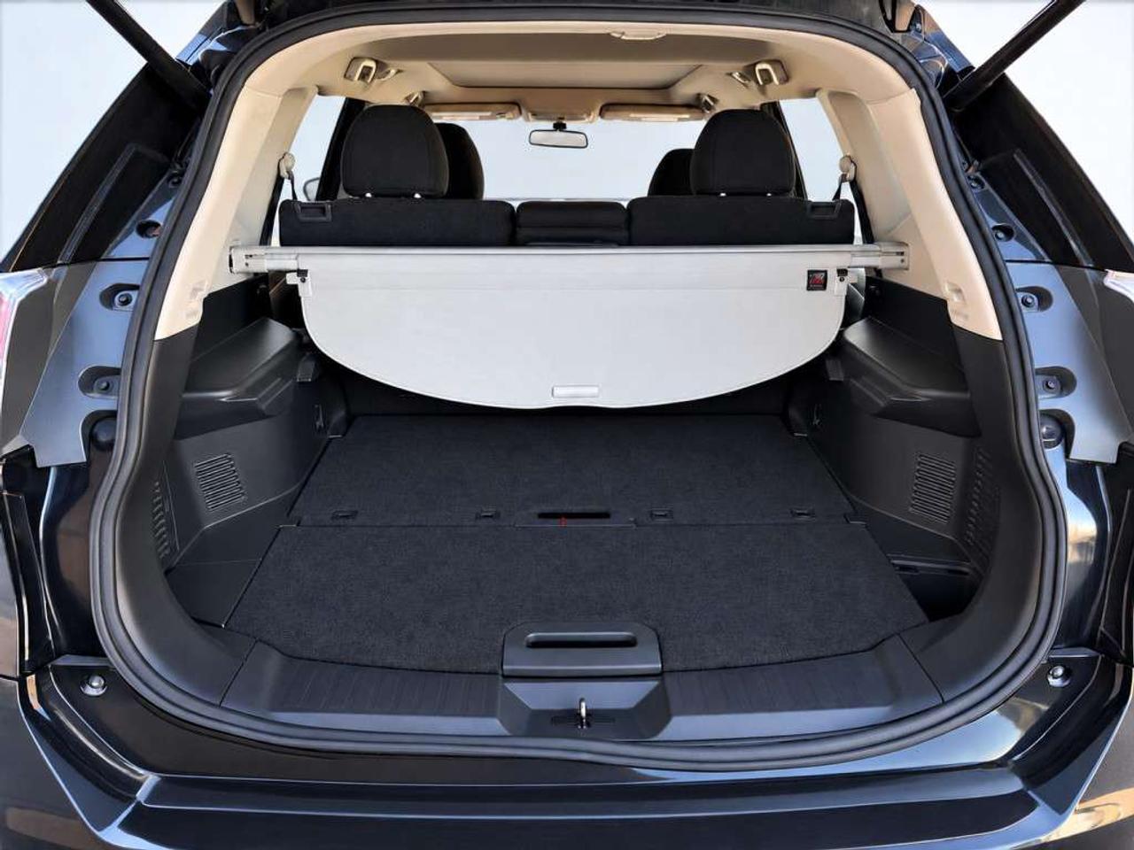 2016 Nissan Rogue SV / AWD / HEATED SEATS / BACKUP CAM / BLUETOOTH / KEYLESS ENTRY / POWER SEAT Photo