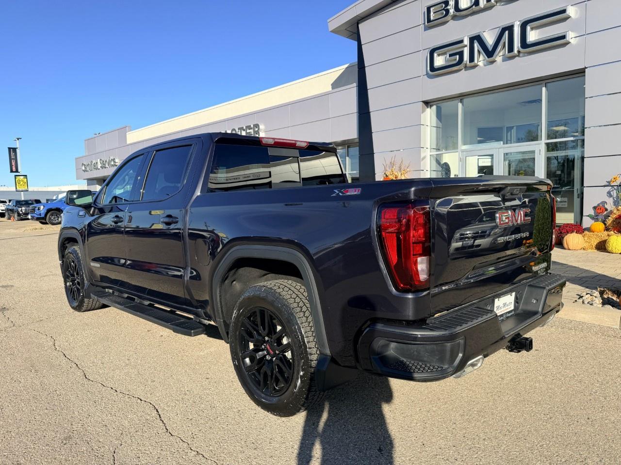2025 GMC Sierra 1500 Crew Cab Short Box 4-Wheel Drive Elevation Photo4