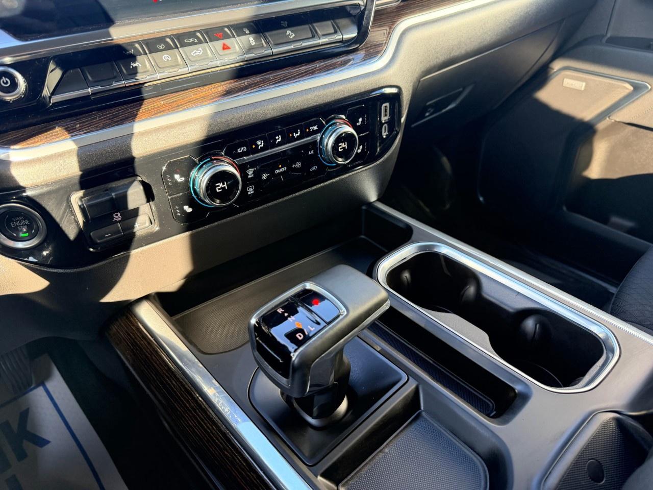 2025 GMC Sierra 1500 Crew Cab Short Box 4-Wheel Drive Elevation Photo