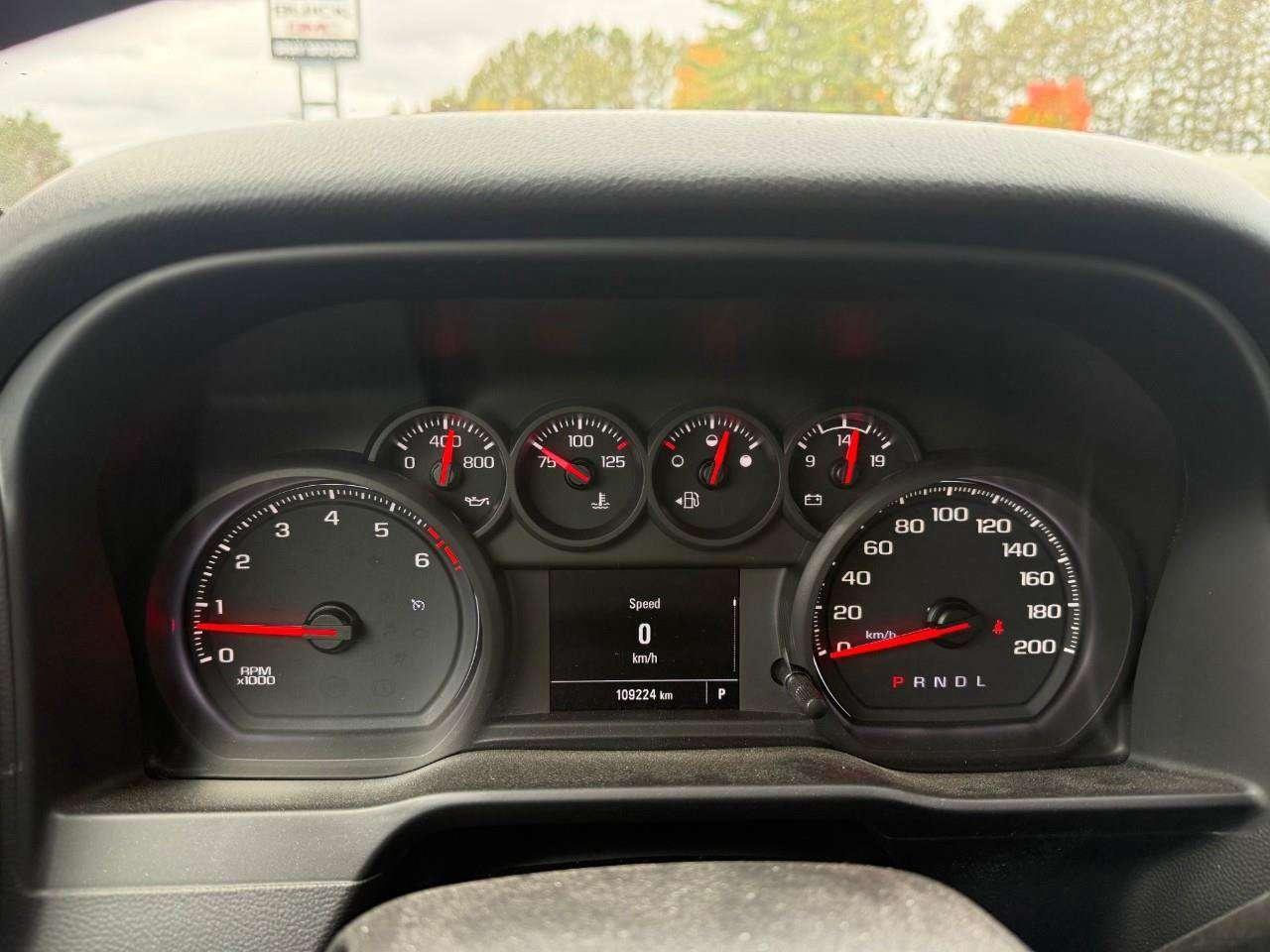 2020 GMC Sierra 1500 ALL WEATHER MATS. TONNEAU COVER, RUNNING BOARDS. BEDLINER. HEATED OUTSIDE MIRRORS. TRAILERING PKG. X31 OFF ROAD PKG. CERT Photo