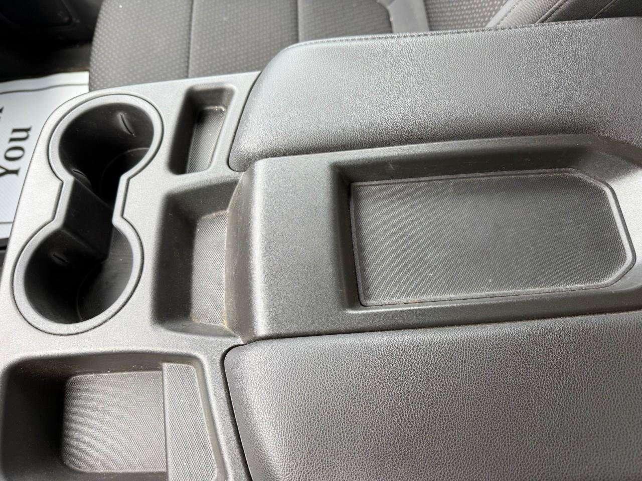2020 GMC Sierra 1500 ALL WEATHER MATS. TONNEAU COVER, RUNNING BOARDS. BEDLINER. HEATED OUTSIDE MIRRORS. TRAILERING PKG. X31 OFF ROAD PKG. CERT Photo