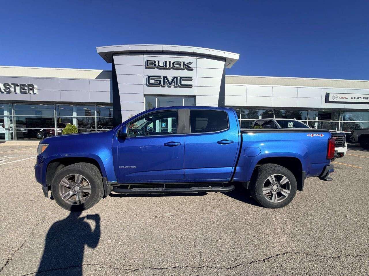 2018 Chevrolet Colorado 3.6L V6, 4X4, ALLOYS, CLOTH, TRAILERING PKG, CERTIFIED AS-TRADED! Photo