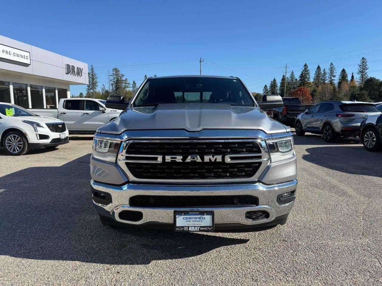 2023 RAM 1500 BEDLINER. RUNNING BOARDS. TONNEAU COVER. ALL WEATHER MATS. TRAILER TOW PKG. CERTIFIED. Photo5