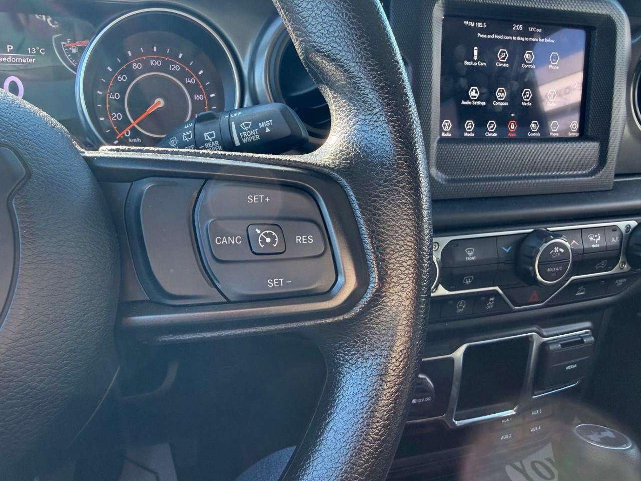 2022 Jeep Wrangler REMOVABLE TOP AND DOORS. 8 SPEAKER SOUND SYSTEM WITH OVERHEAD SOUND BAR. REAR BACK UP CAMERA. CERTIFIED. Photo