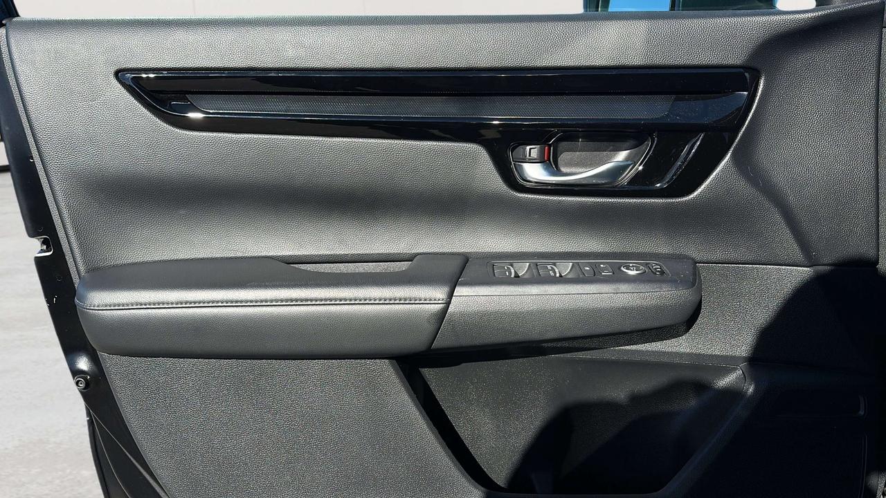 2023 Honda CR-V Sport Photo