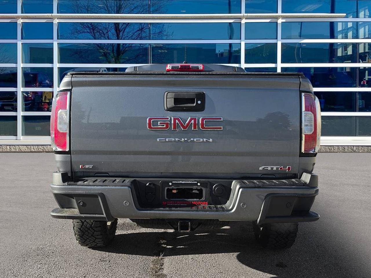 2022 GMC Canyon 4WD AT4 | Leather | Clean Carfax | Fully Certified | Ontario Vehicle | HD Trailer Package | NAV | Photo