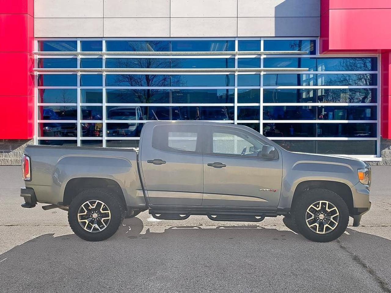 2022 GMC Canyon 4WD AT4 | Leather | Clean Carfax | Fully Certified | Ontario Vehicle | HD Trailer Package | NAV | Photo