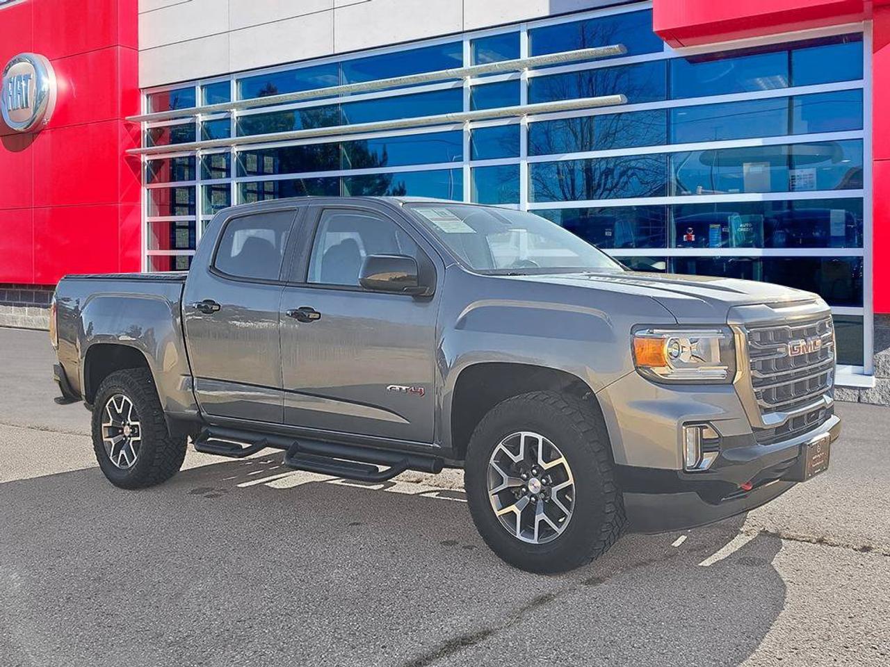 2022 GMC Canyon 4WD AT4 | Leather | Clean Carfax | Fully Certified | Ontario Vehicle | HD Trailer Package | NAV | Photo