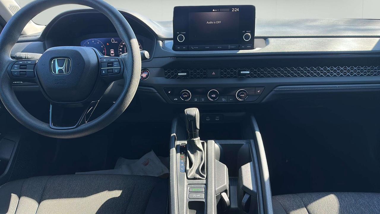 2023 Honda Accord EX Photo
