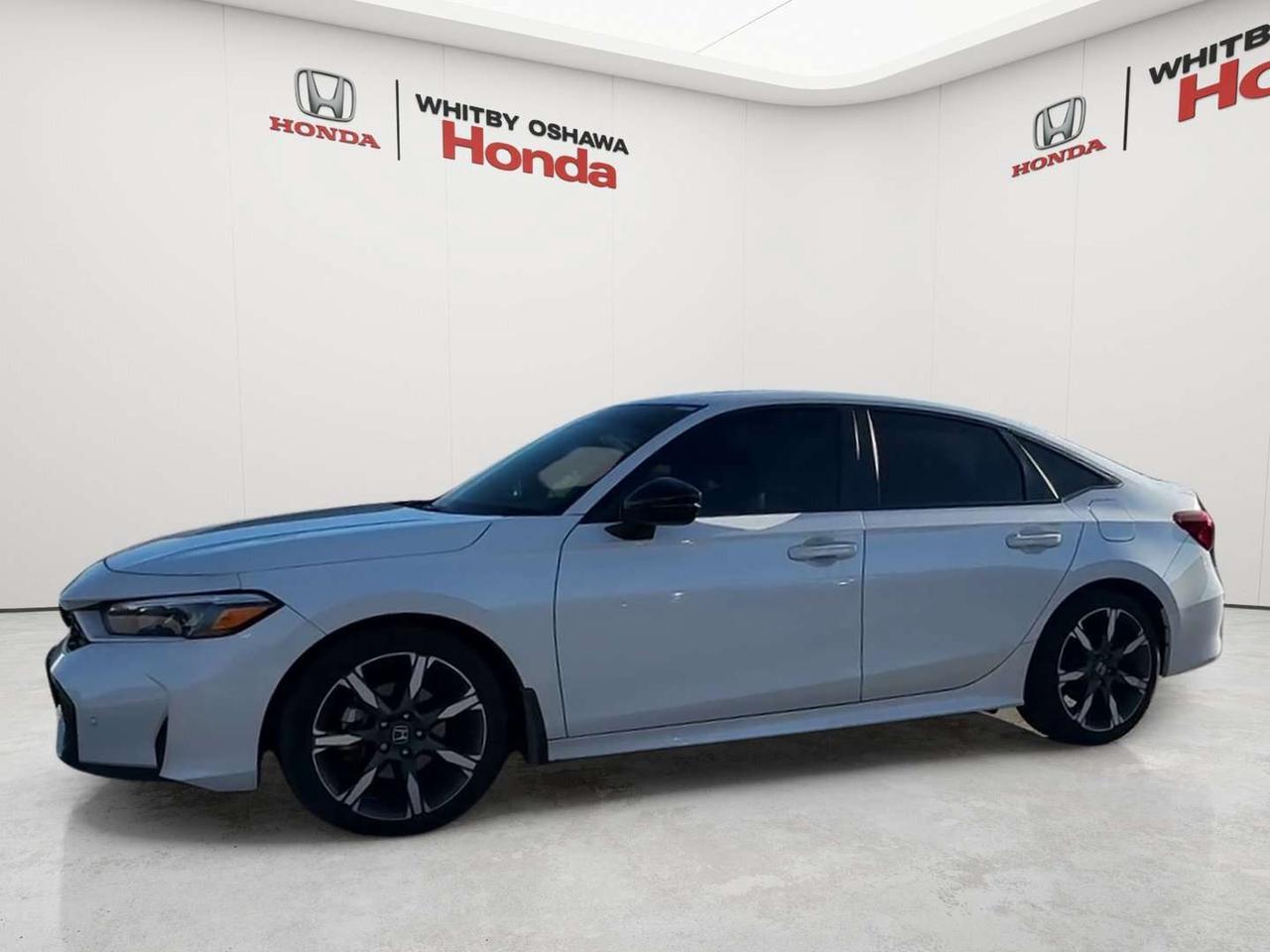2025 Honda Civic Sport Touring Photo5