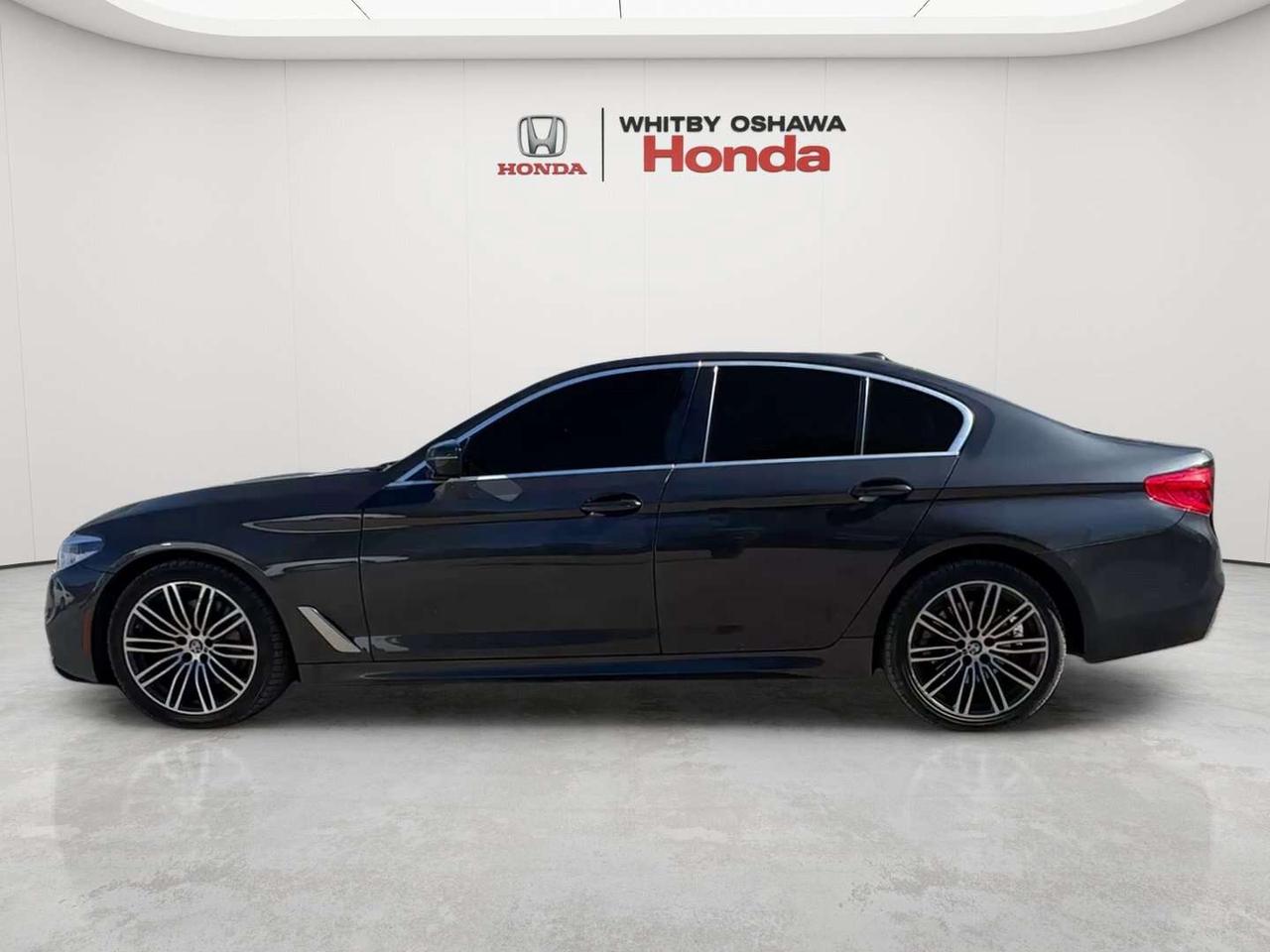 2019 BMW 5 Series 530i xDrive Photo2