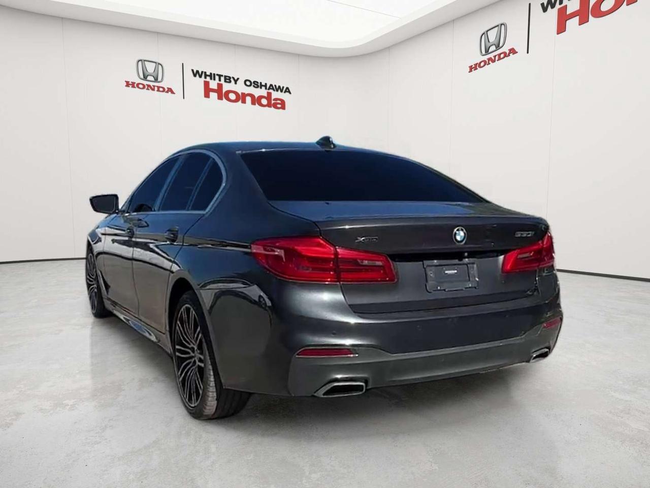 2019 BMW 5 Series 530i xDrive Photo4