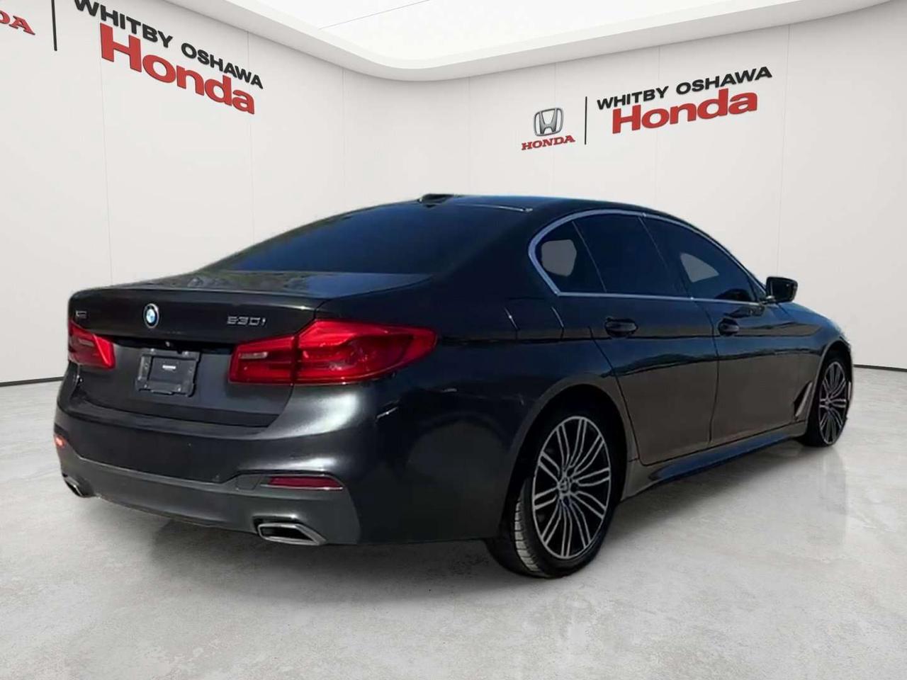 2019 BMW 5 Series 530i xDrive Photo