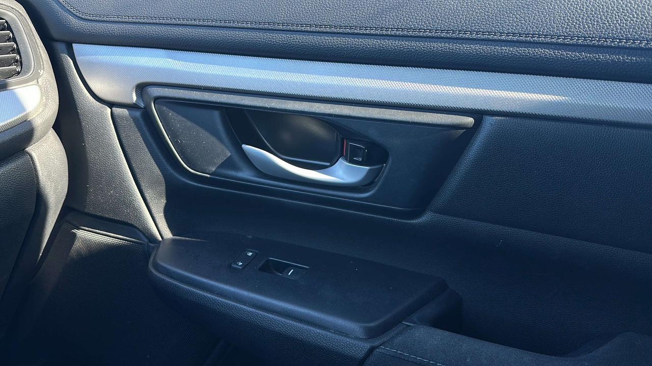 2022 Honda CR-V LX Photo