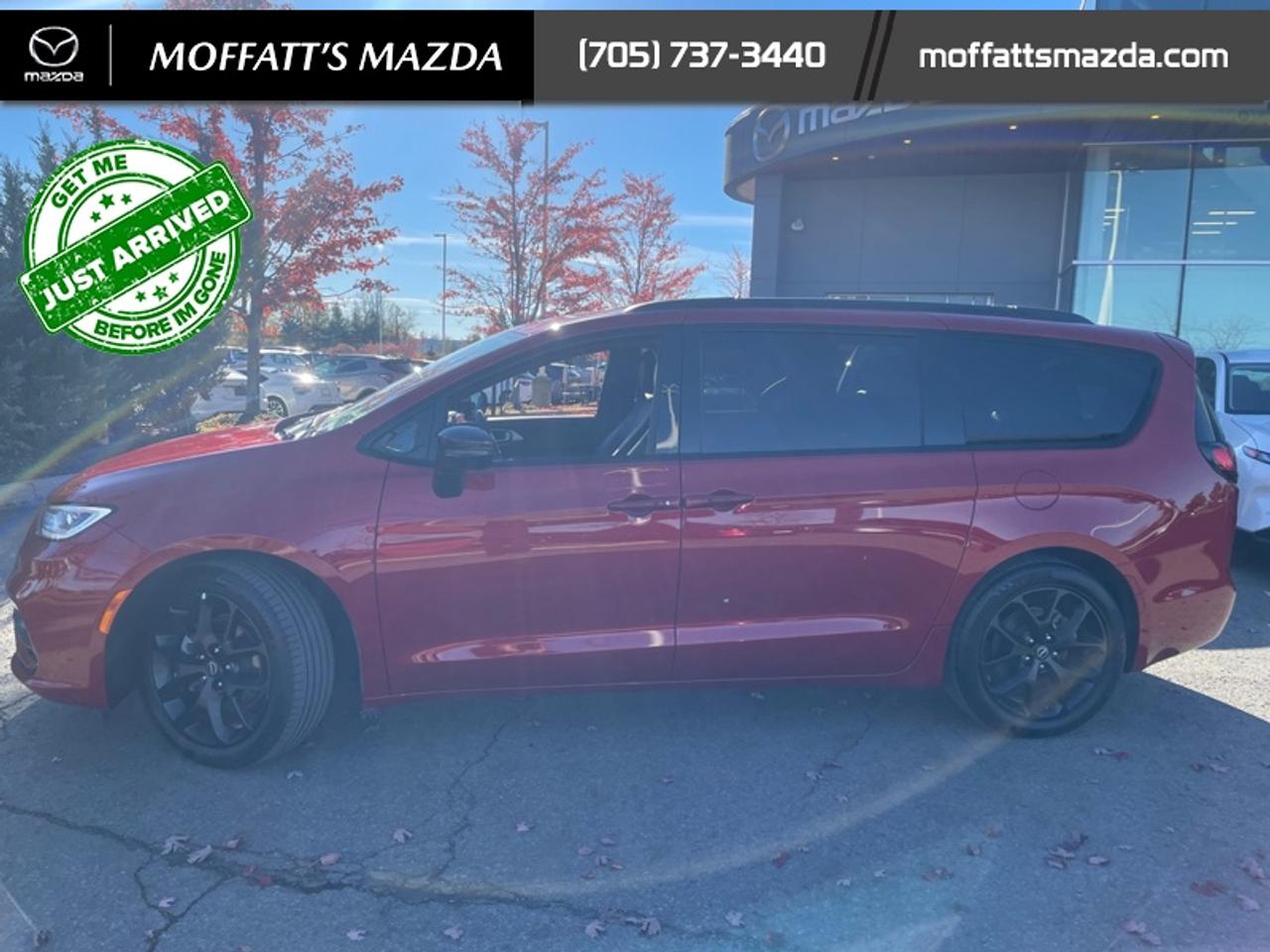 2025 Chrysler Pacifica Limited Photo