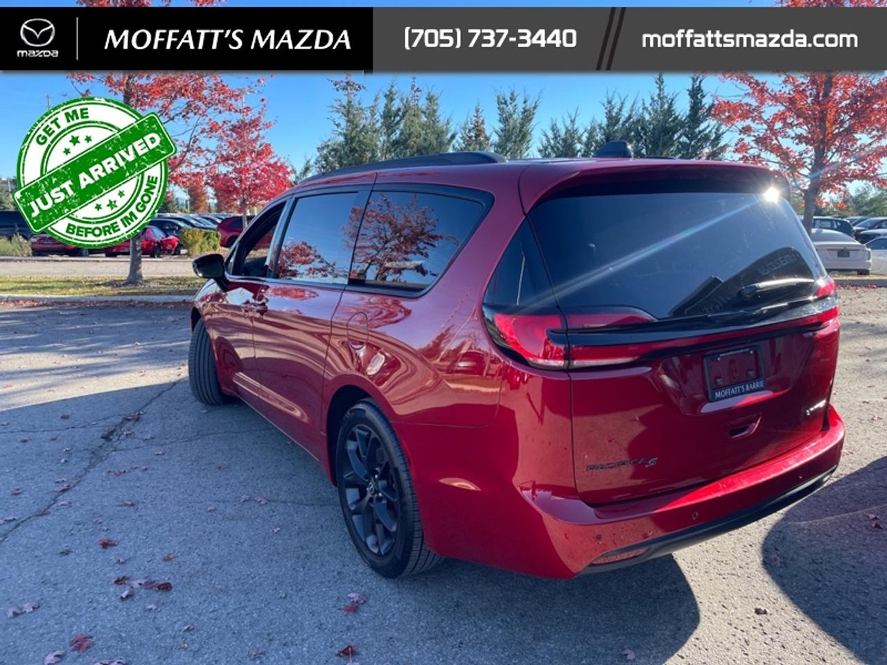 2025 Chrysler Pacifica Limited Photo