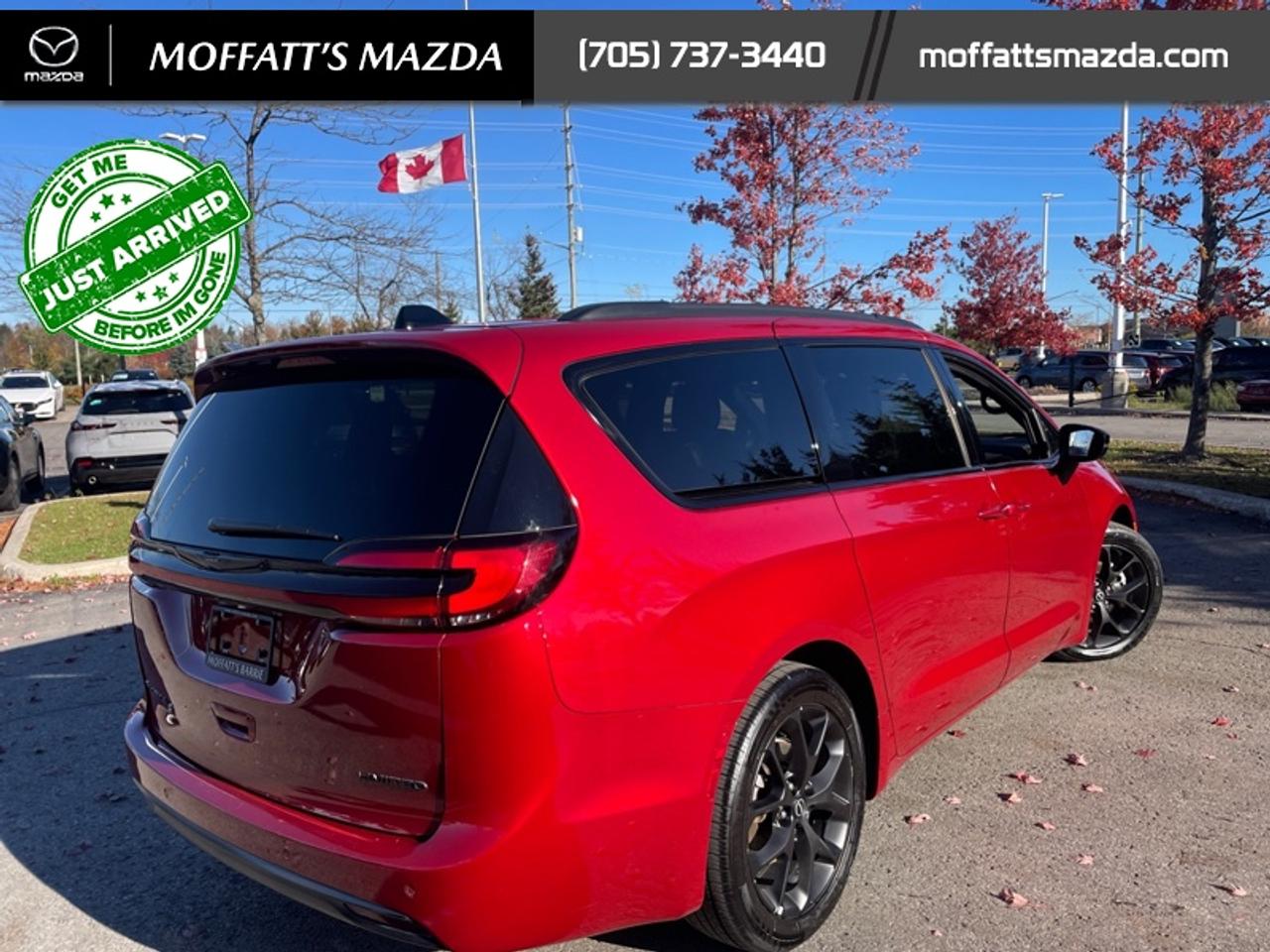 2025 Chrysler Pacifica Limited Photo