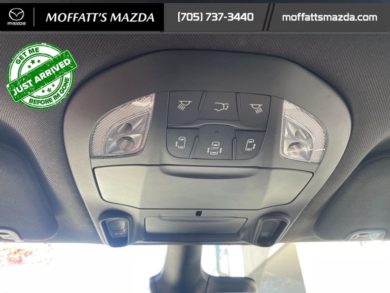 2025 Chrysler Pacifica Limited Photo