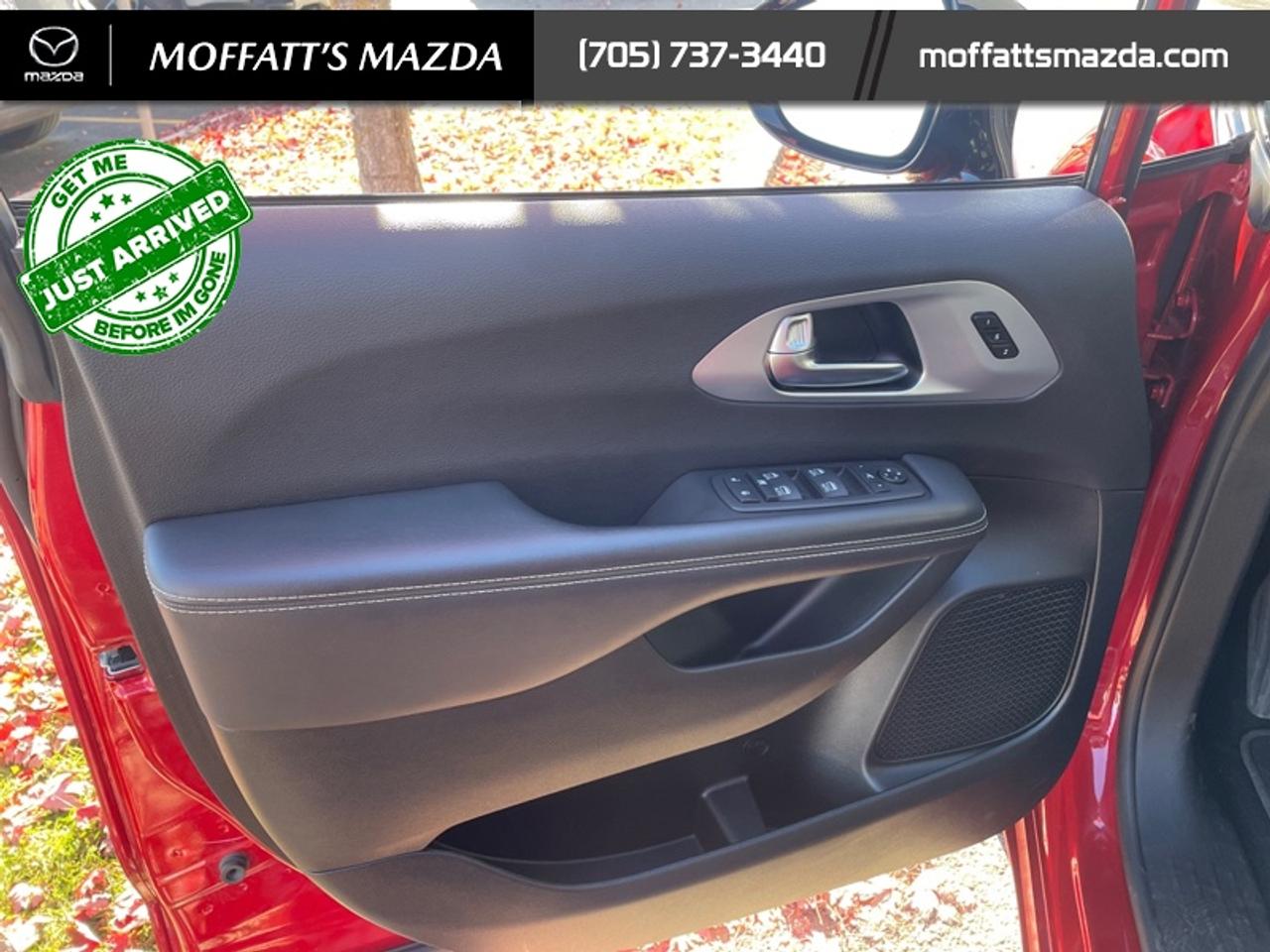 2025 Chrysler Pacifica Limited Photo