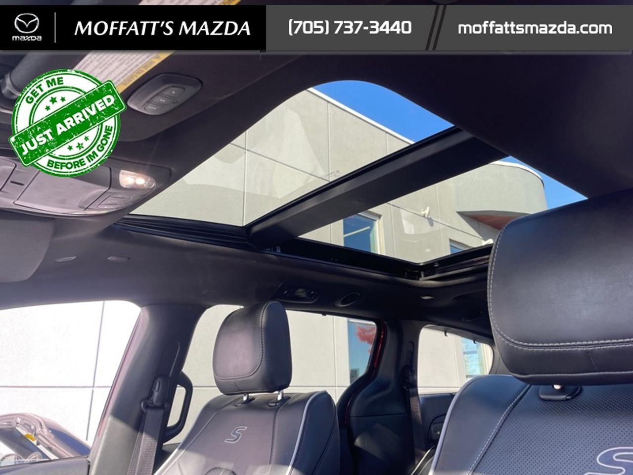 2025 Chrysler Pacifica Limited Photo