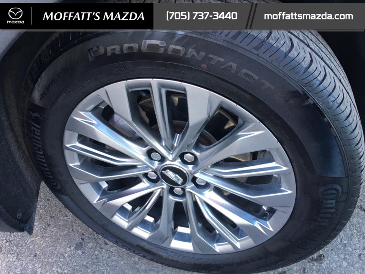 2024 Cadillac XT4 Premium Luxury Photo