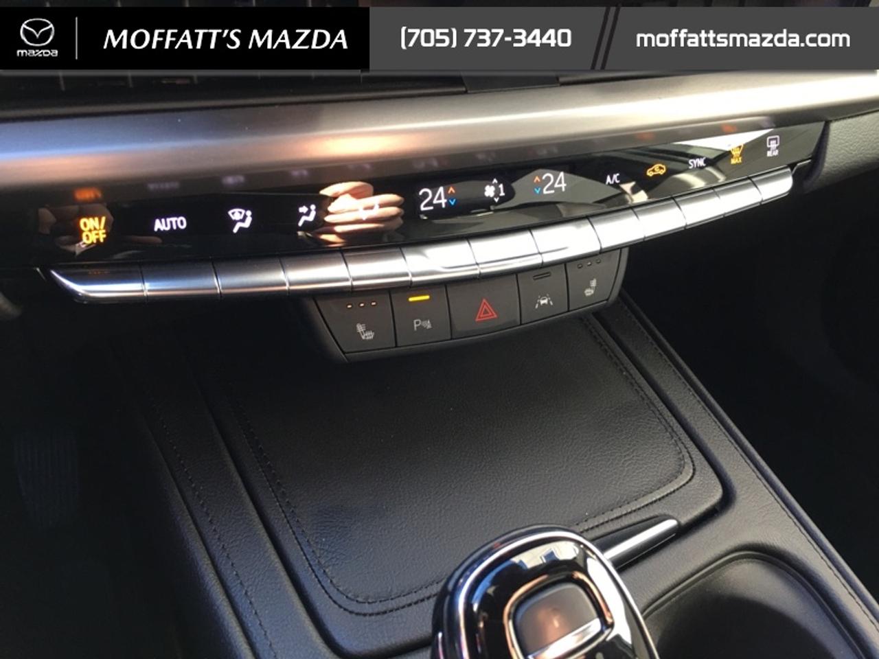 2024 Cadillac XT4 Premium Luxury Photo