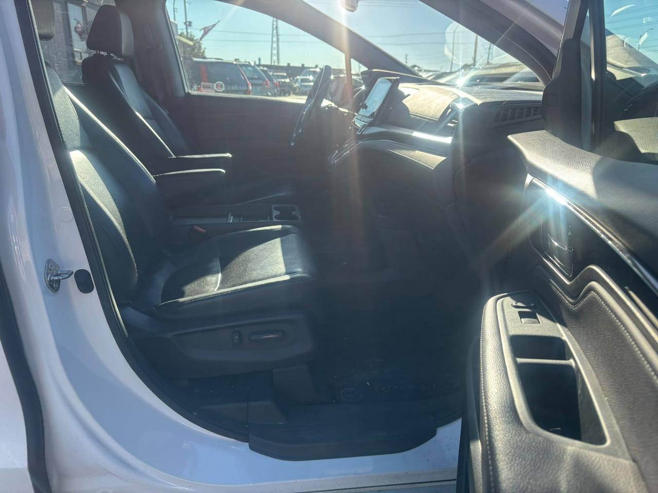 2018 Honda Odyssey Touring Auto Photo