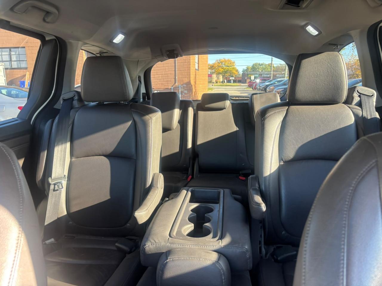 2018 Honda Odyssey Touring Auto Photo