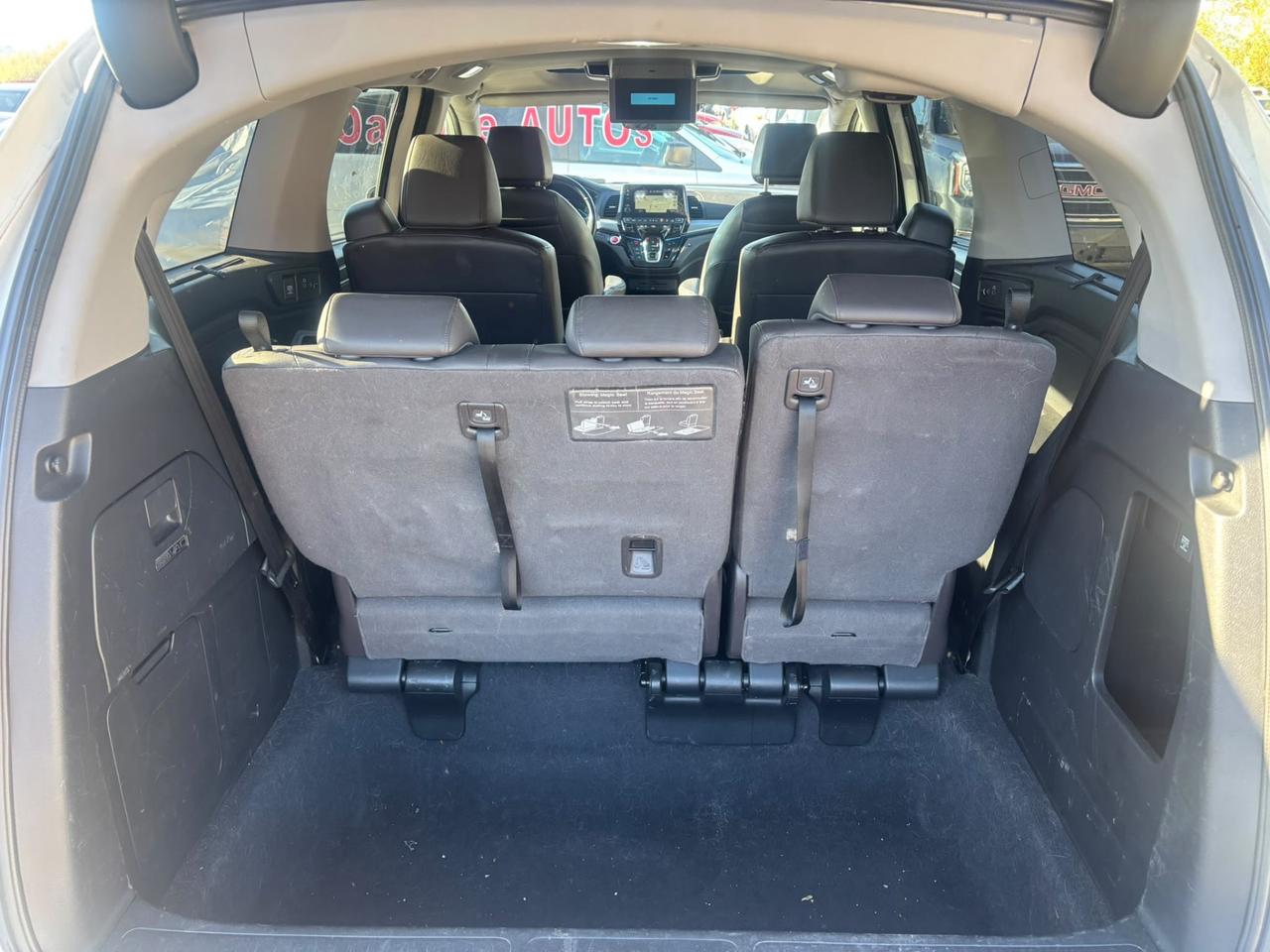 2018 Honda Odyssey Touring Auto Photo
