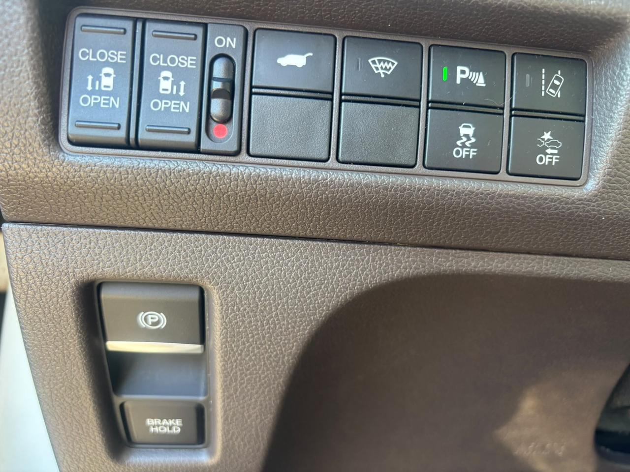 2018 Honda Odyssey Touring Auto Photo