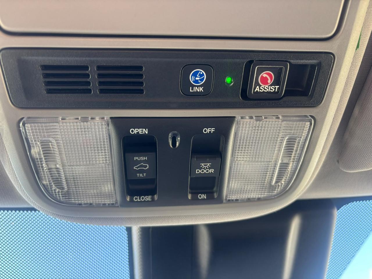 2018 Honda Odyssey Touring Auto Photo