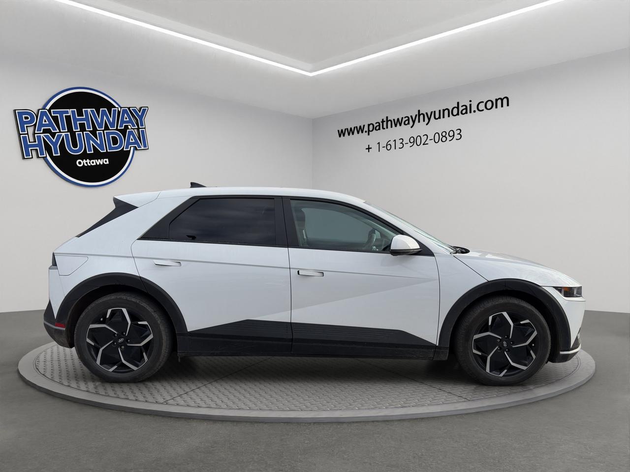 2023 Hyundai IONIQ 5 Preferred | Cross-Traffic Alert | Keyless Entry & Start | Remote Start | Blind Spot Monitor Photo