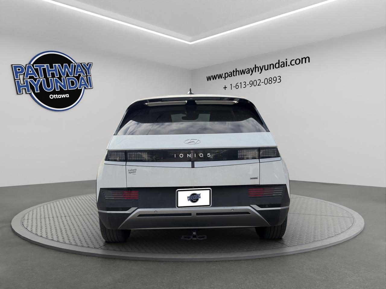 2023 Hyundai IONIQ 5 Preferred | Cross-Traffic Alert | Keyless Entry & Start | Remote Start | Blind Spot Monitor Photo