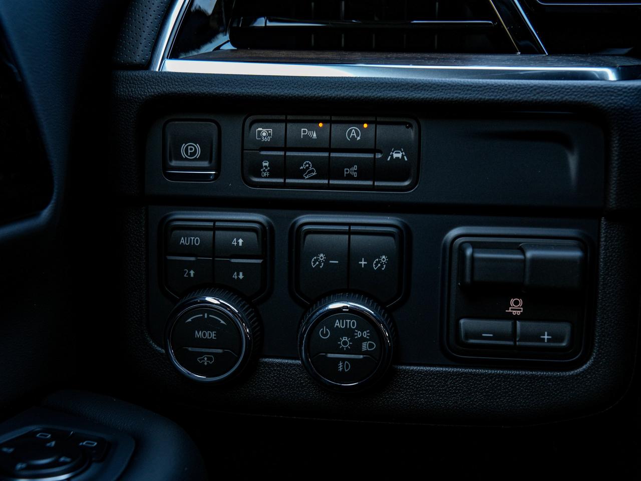 2027 Chevrolet Tahoe HIGH COUNTRY Photo