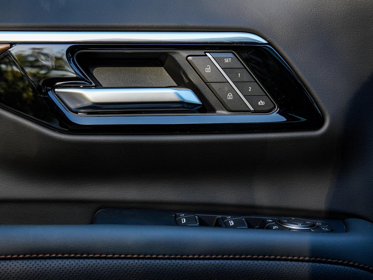 2027 Chevrolet Tahoe HIGH COUNTRY Photo