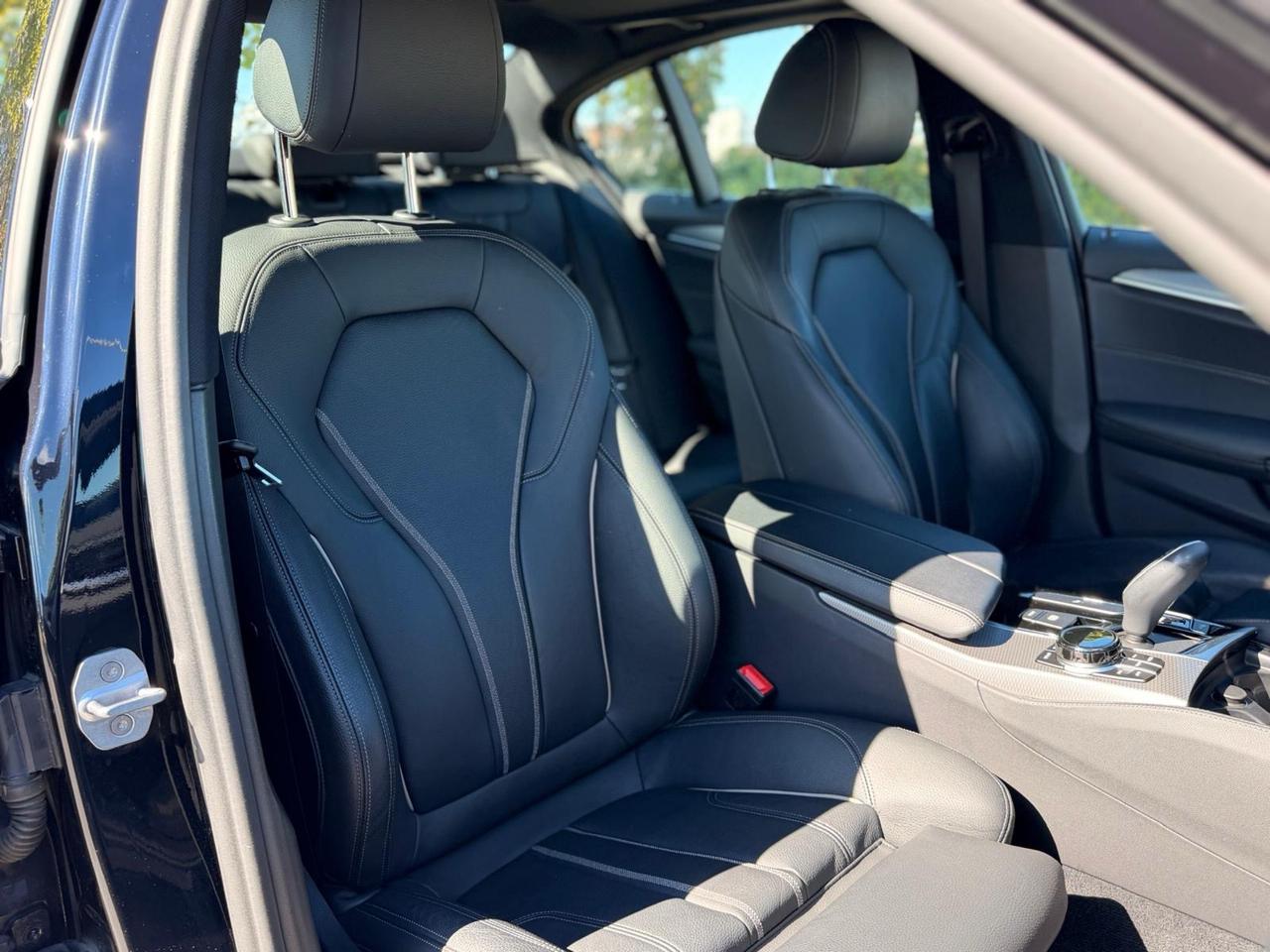 2019 BMW 5 Series 530i xDrive| AWD| CLEAN TITLE | Photo