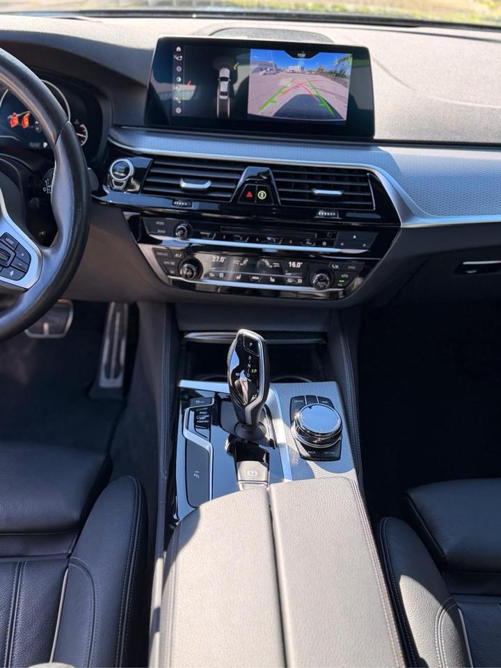 2019 BMW 5 Series 530i xDrive| AWD| CLEAN TITLE | Photo
