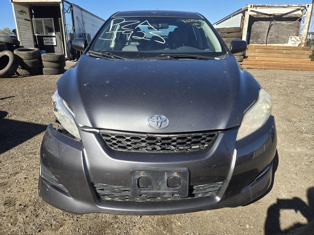 2011 Toyota Matrix  Photo1