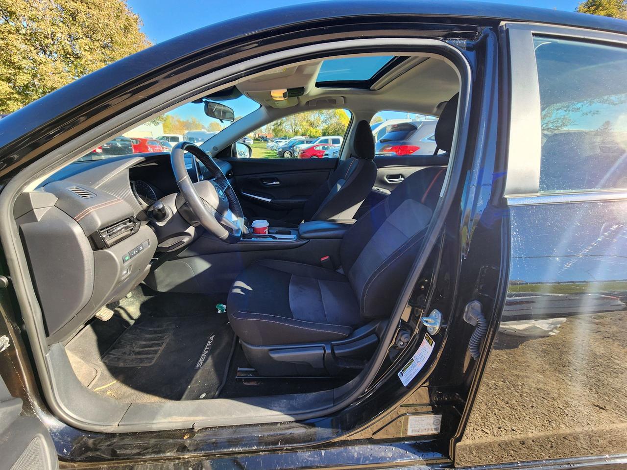 2022 Nissan Sentra SR l Clean Carfax l No Accidents l One Owner l Photo