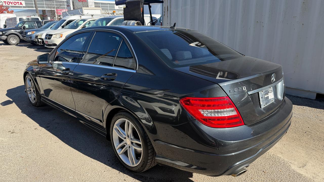 2012 Mercedes-Benz C-Class C 250 Photo3