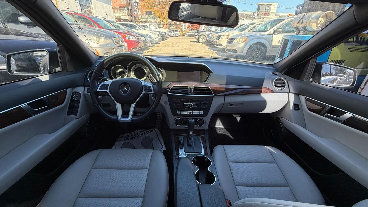 2012 Mercedes-Benz C-Class C 250 Photo