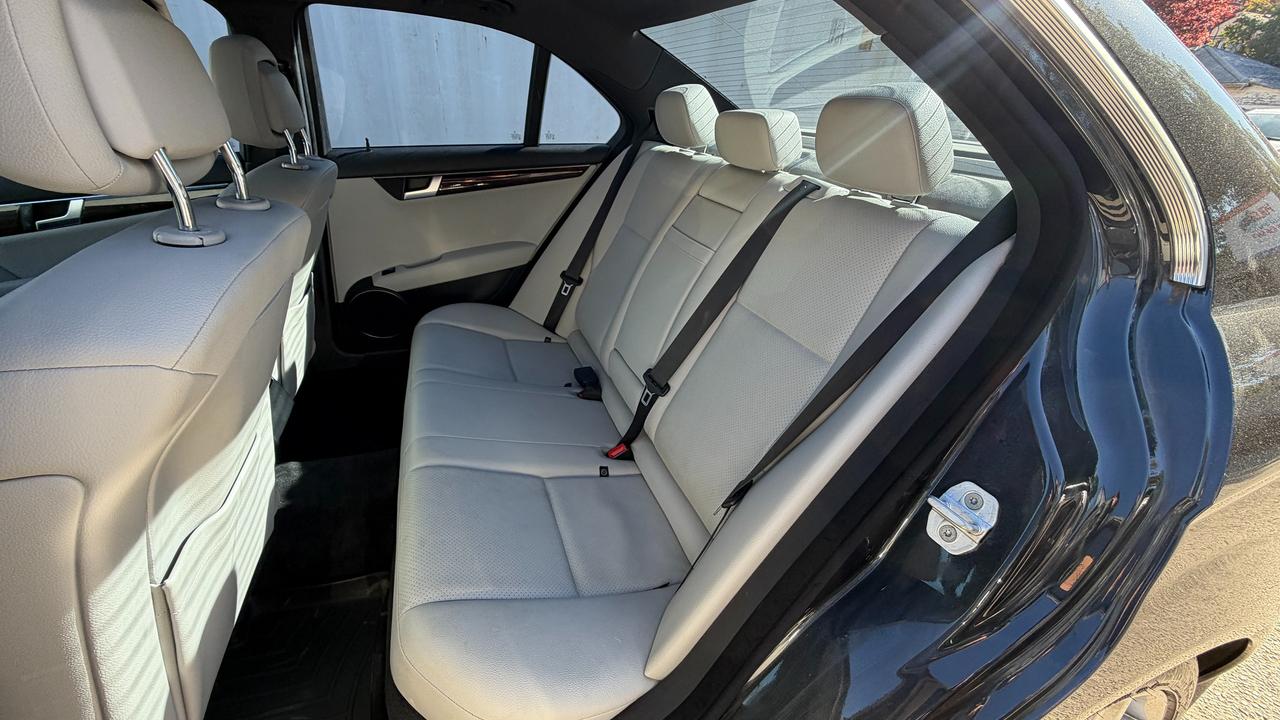 2012 Mercedes-Benz C-Class C 250 Photo