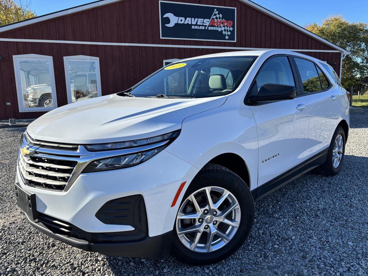 2023 Chevrolet Equinox LS ~CLEAN CARFAX~SERVICE RECORDS~ Photo0