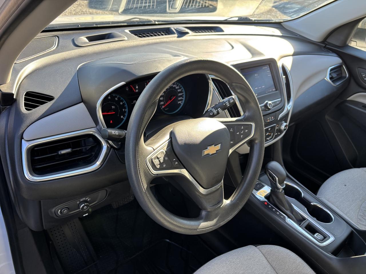 2023 Chevrolet Equinox LS ~CLEAN CARFAX~SERVICE RECORDS~ Photo