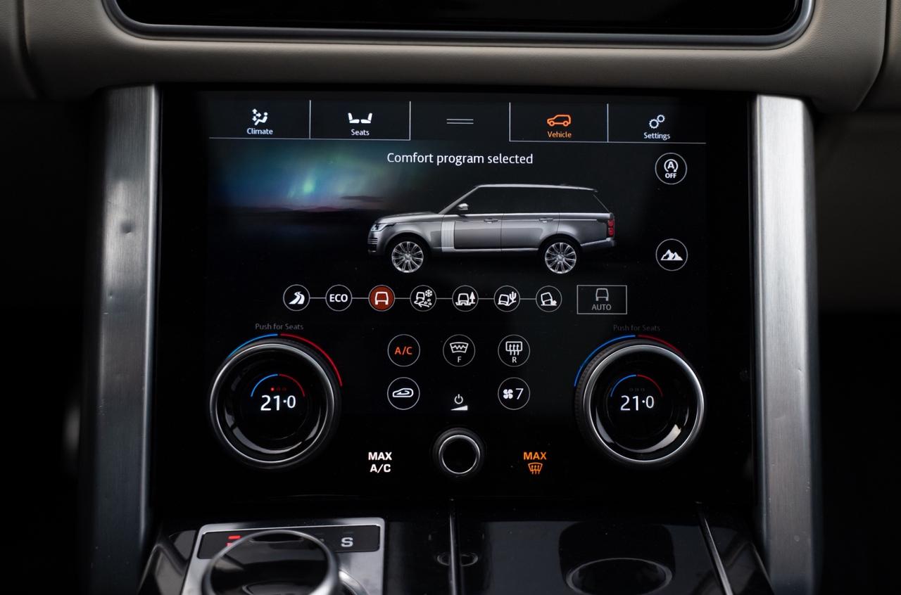 2021 Land Rover Range Rover P525 WESTMINSTER EDITION SWB|CLEAN CAR FAX|LOW KM|HEATED&VENTILATED FRONT SEATS|PANO ROOF|APPLE CARPLAY / ANDROID AUTO|SOFT-CLOSE DOORS| Photo